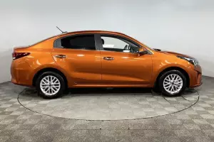 Kia  3