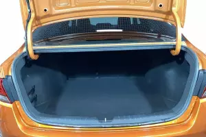 Kia  8