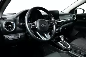 Kia  10