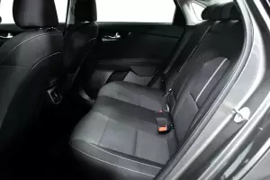 Kia  11