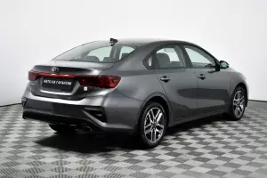 Kia  4