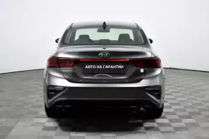 Kia  5