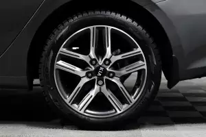 Kia  7