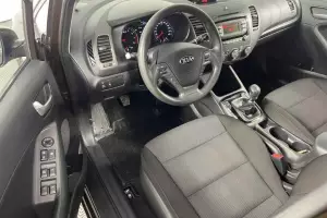 Kia  3