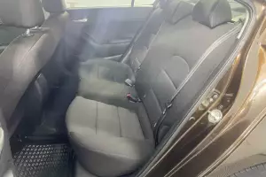 Kia  8