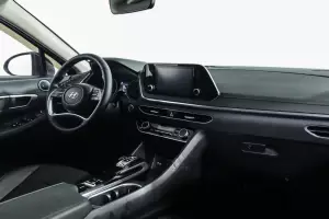 Hyundai  10