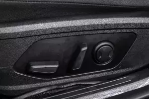 Hyundai  13