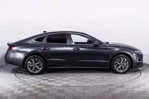 Hyundai  3