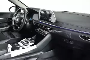 Hyundai  11