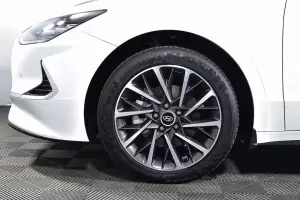 Hyundai  9