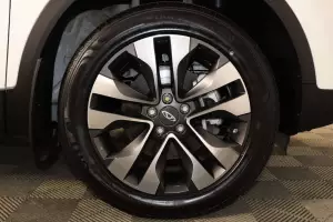 Chery  8