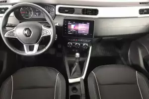 Renault  6