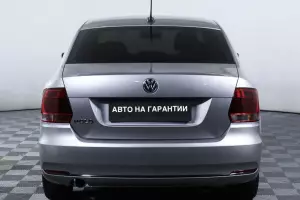 Volkswagen  5
