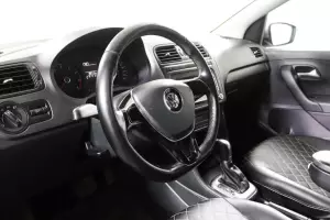 Volkswagen  9