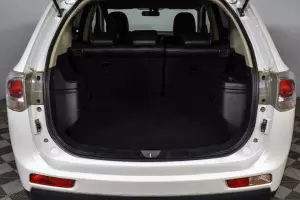 Mitsubishi  6
