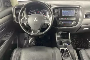 Mitsubishi  4