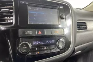 Mitsubishi  7