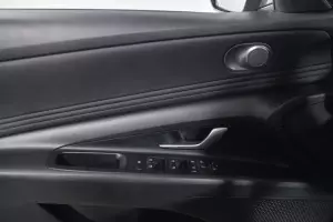 Hyundai  11