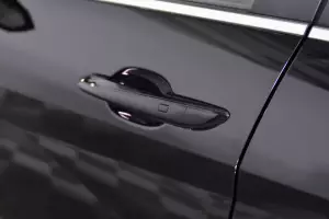 Hyundai  6