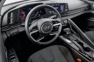 Hyundai  8