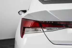 Hyundai  17