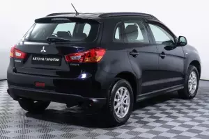 Mitsubishi  4