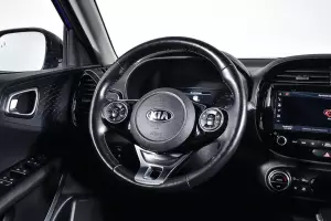 Kia  14