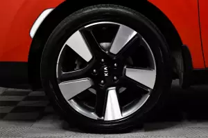 Kia  6