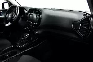 Kia  9