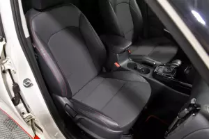 Kia  11