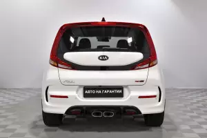 Kia  23