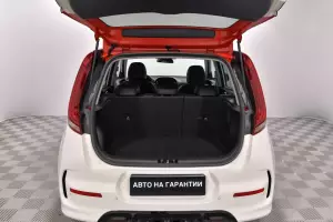 Kia  22