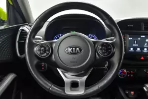 Kia  7