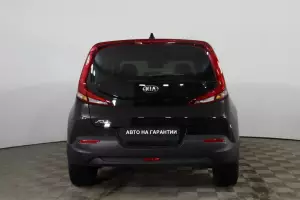 Kia  5