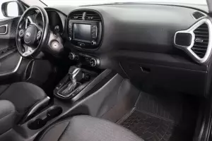 Kia  7