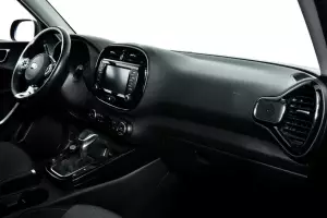 Kia  9