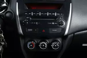 Mitsubishi  16