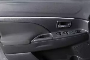 Mitsubishi  1