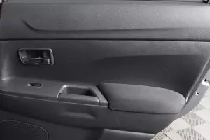 Mitsubishi  4