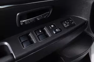 Mitsubishi  3