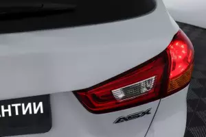 Mitsubishi  11