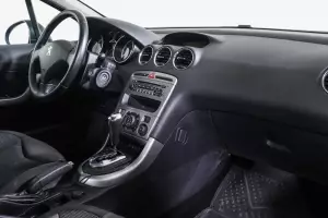 Peugeot  7
