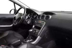 Peugeot  7
