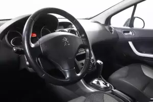 Peugeot  9