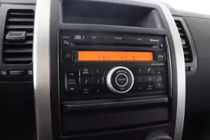 Nissan  8