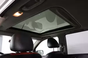 Nissan  4
