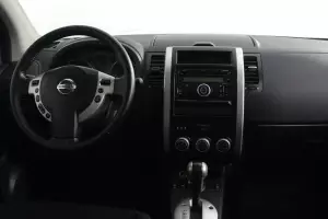 Nissan  12