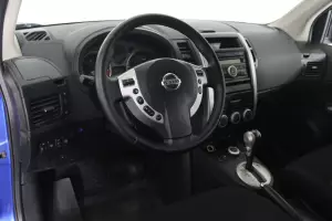 Nissan  10