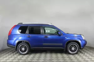 Nissan  19