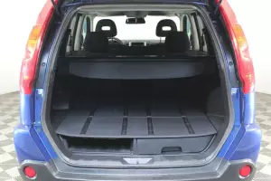 Nissan  16